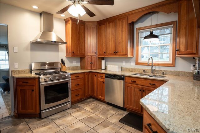 1 Allen Road, New Hartford, NY 13413