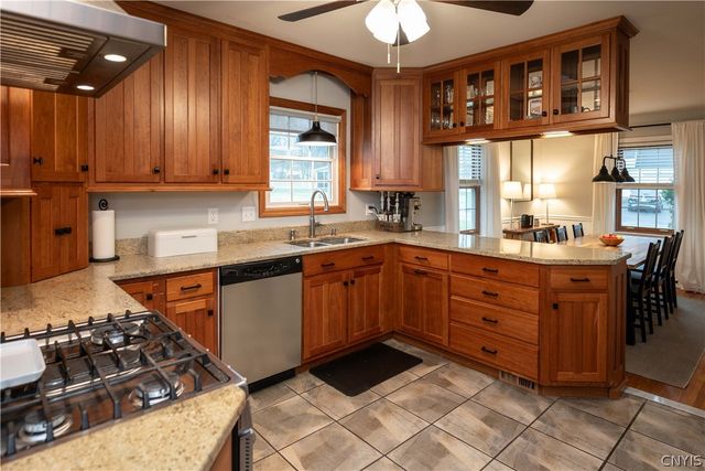 1 Allen Road, New Hartford, NY 13413