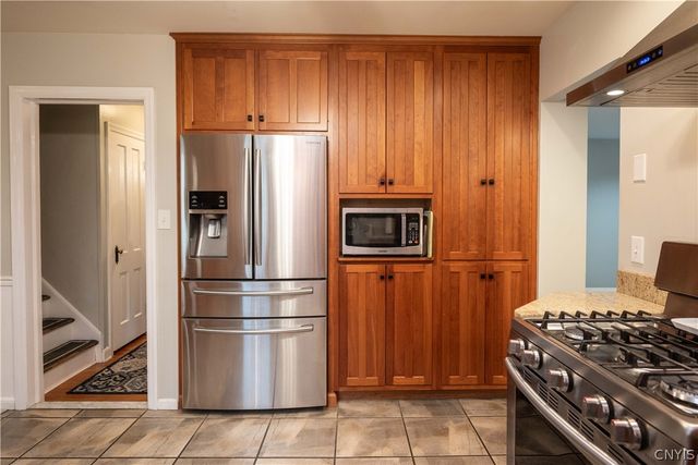 1 Allen Road, New Hartford, NY 13413