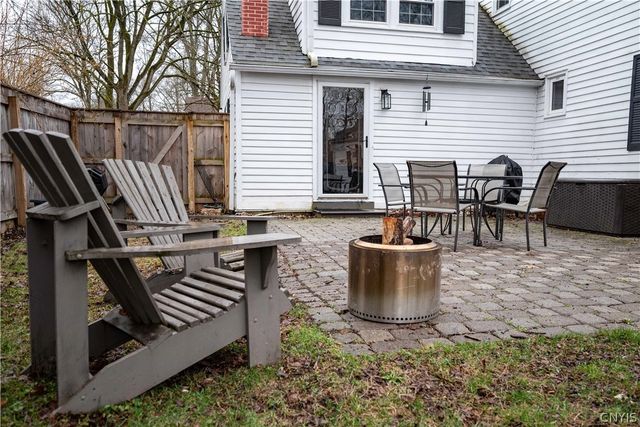 1 Allen Road, New Hartford, NY 13413