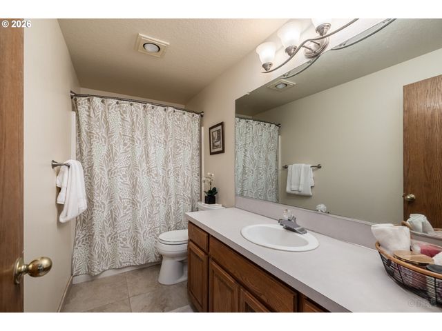 34948 SYKES Rd, St Helens, OR 97051