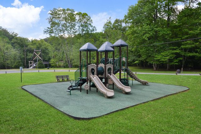 123 Pamela Court, Ellijay, GA 30540