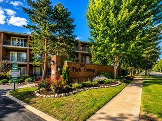 520 Biesterfield Road 209, Elk Grove Village, IL 60007
