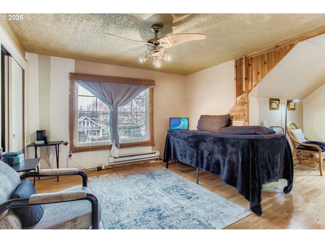 1549 N BLANDENA St, Portland, OR 97217