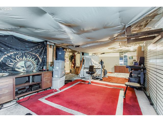 1549 N BLANDENA St, Portland, OR 97217