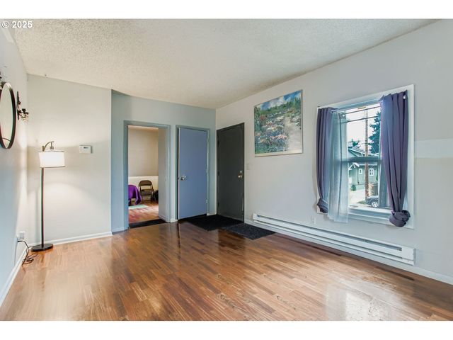 1549 N BLANDENA St, Portland, OR 97217