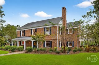 1 E 51st Street, Savannah, GA 31405