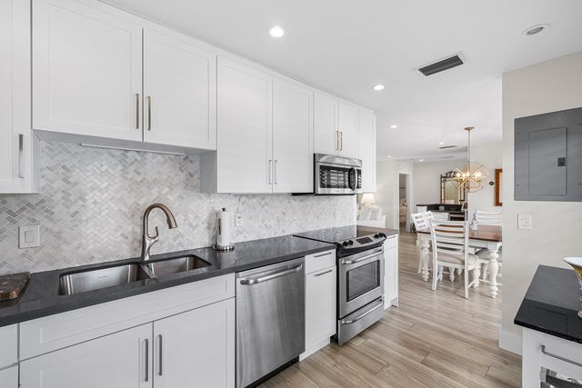 4285 B Quail Ridge Drive N Sandpiper, Boynton Beach, FL 33436