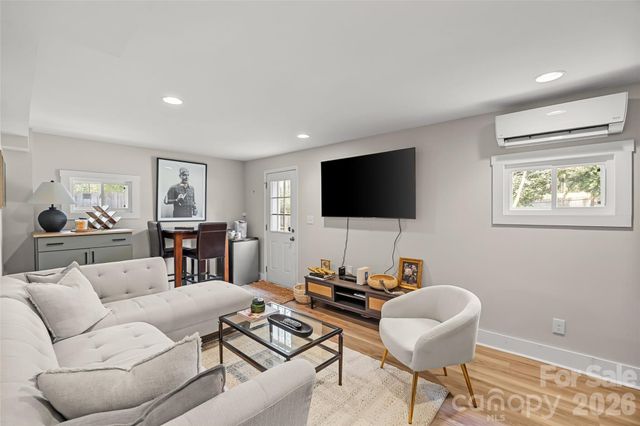 4418 Murrayhill Road, Charlotte, NC 28209