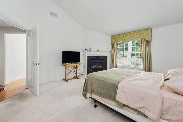 4 Hampton Meadows, Hampton, NH 03842