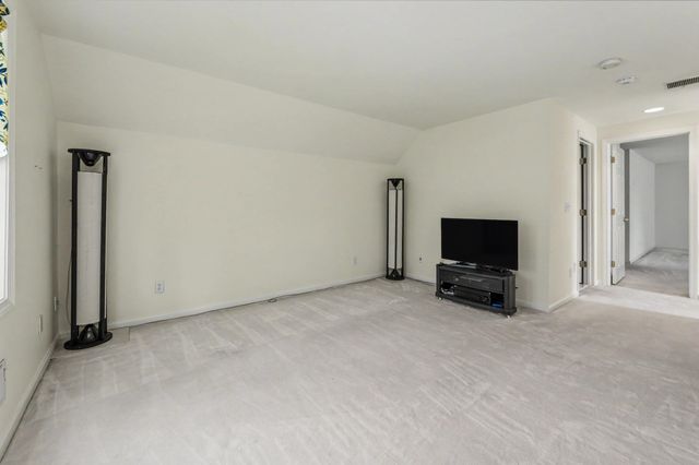 4 Hampton Meadows, Hampton, NH 03842