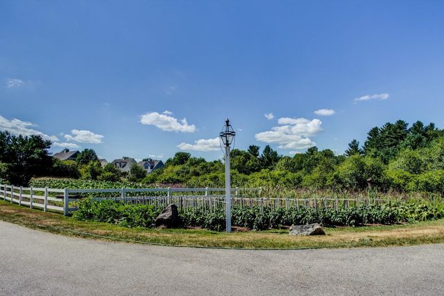 4 Hampton Meadows, Hampton, NH 03842