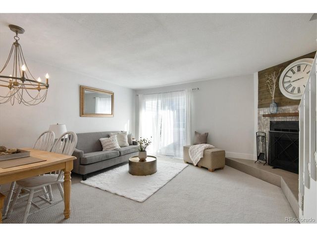 233 S Nome St, Aurora, CO 80012