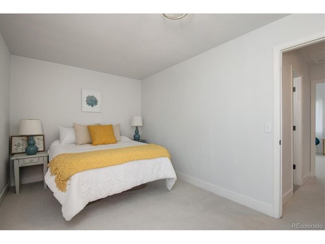 233 S Nome St, Aurora, CO 80012