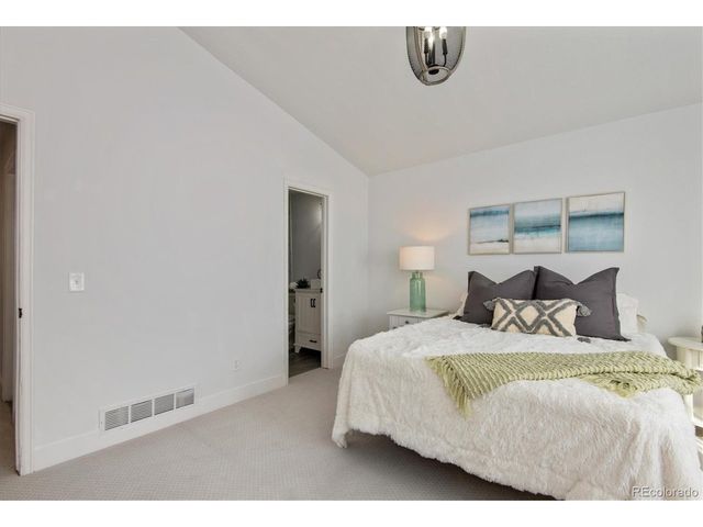 233 S Nome St, Aurora, CO 80012