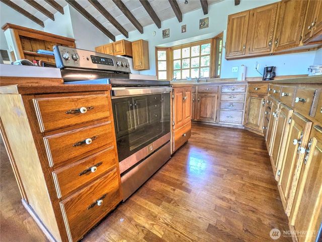 91 E Blue Heron Rest, Belfair, WA 98528
