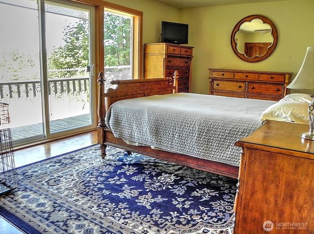 91 E Blue Heron Rest, Belfair, WA 98528