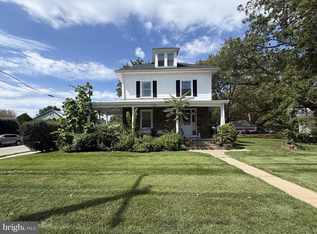 220 CENTRAL AVE, CHELTENHAM, PA 19012 — exterior