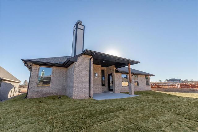 10317 SW 56th Street, Mustang, OK 73064