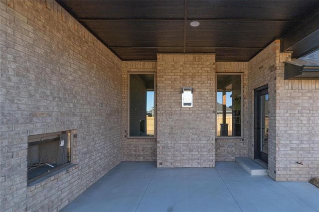 10317 SW 56th Street, Mustang, OK 73064