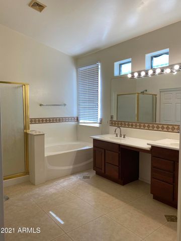 2350 W MAPLEWOOD Street, Chandler, AZ 85248