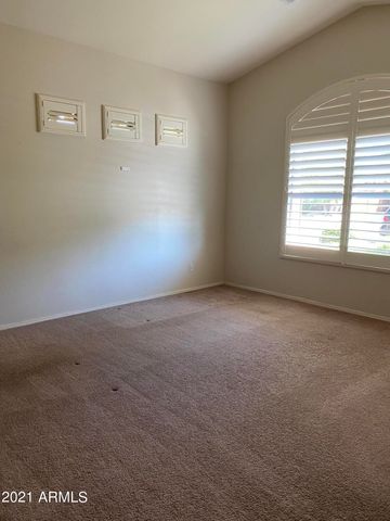 2350 W MAPLEWOOD Street, Chandler, AZ 85248