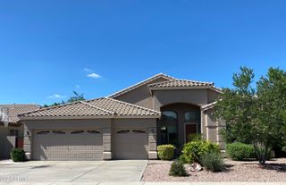 2350 W MAPLEWOOD Street, Chandler, AZ 85248