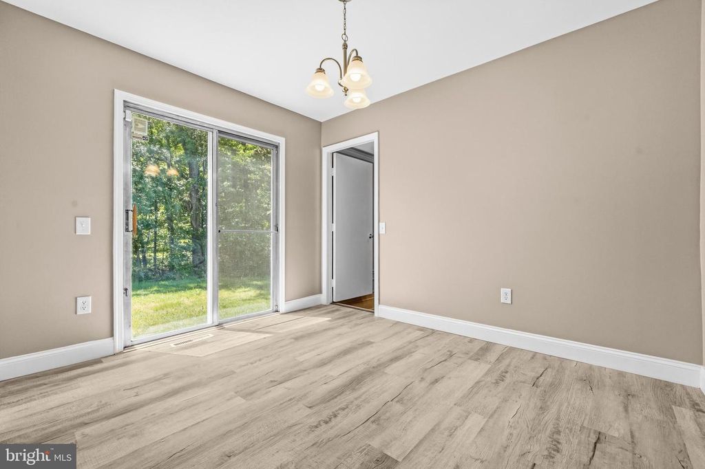 Image 13 of property listing at 10107 SNOWDEN RD, Laurel, MD 20708