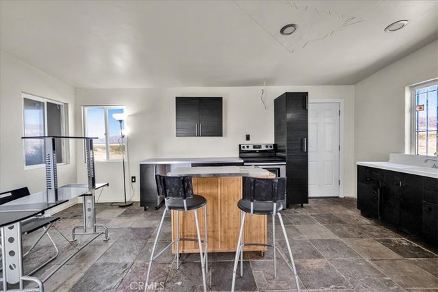 87101 29 Palms Highway, 29 Palms, CA 92277