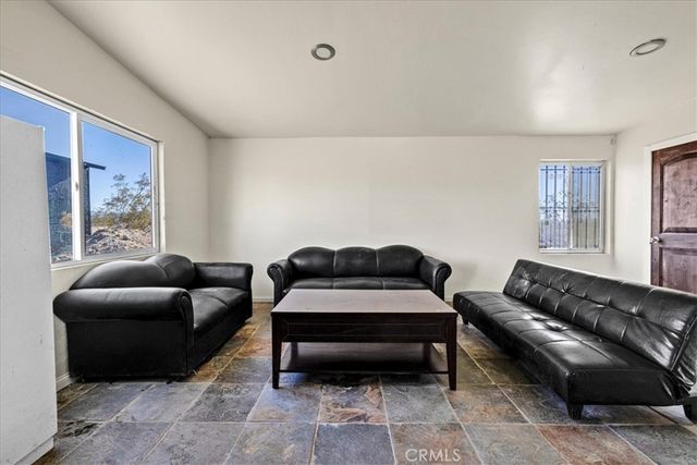 87101 29 Palms Highway, 29 Palms, CA 92277