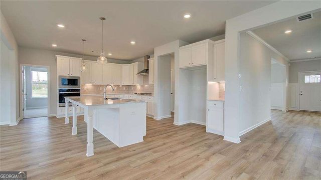 716 Dunlake Way, Locust Grove, GA 30248