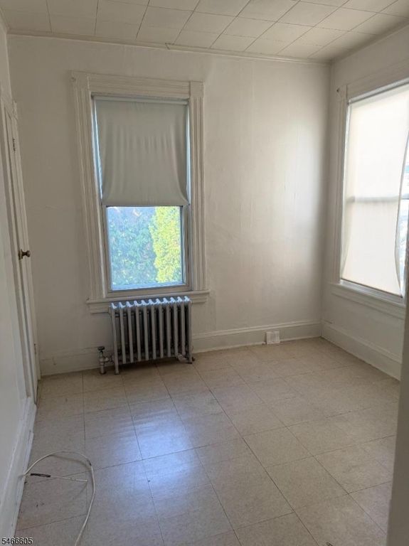 580 Madison Ave, Paterson City, NJ 07514 — photo 4