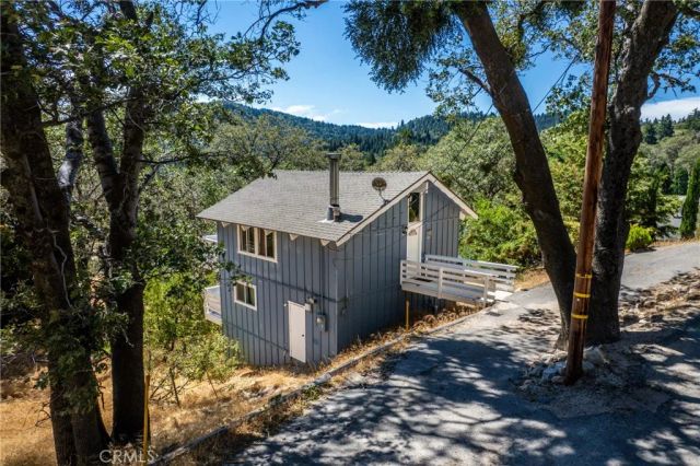 29199 Lake Brook, Cedar Glen, CA 92321