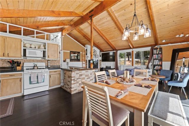 29199 Lake Brook, Cedar Glen, CA 92321