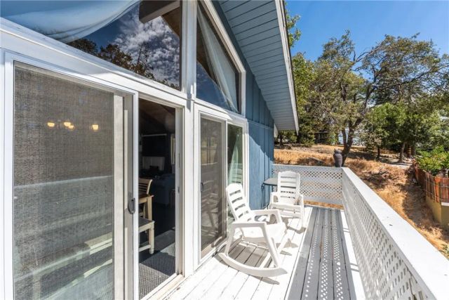 29199 Lake Brook, Cedar Glen, CA 92321