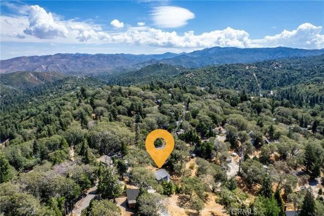 29199 Lake Brook, Cedar Glen, CA 92321