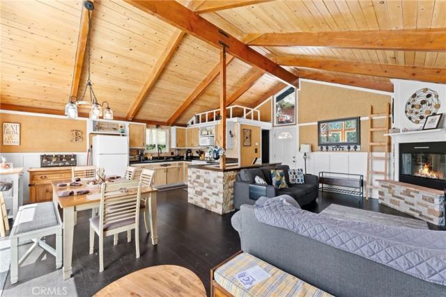 29199 Lake Brook, Cedar Glen, CA 92321