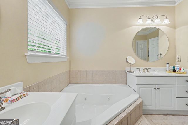 571 Killearney Way 204, Clayton, GA 30525