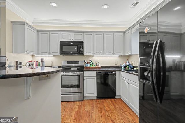 571 Killearney Way 204, Clayton, GA 30525