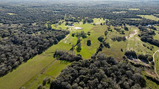 TBD FM 530, Hallettsville, TX 77964