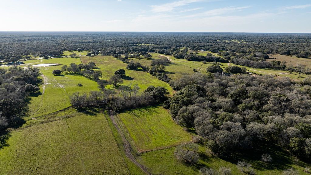 TBD FM 530, Hallettsville, TX 77964