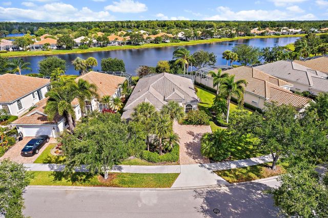 8120 SE Paurotis Lane, Hobe Sound, FL 33455