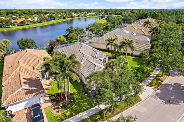 8120 SE Paurotis Lane, Hobe Sound, FL 33455