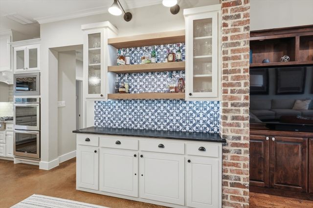 1409 Simmons Road, Flower Mound, TX 75022