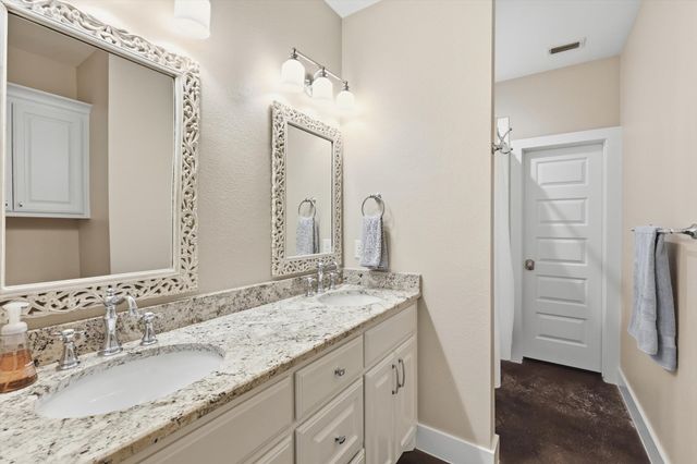 1409 Simmons Road, Flower Mound, TX 75022