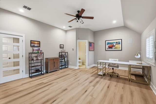 1409 Simmons Road, Flower Mound, TX 75022