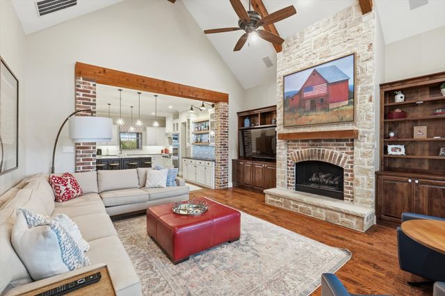 1409 Simmons Road, Flower Mound, TX 75022