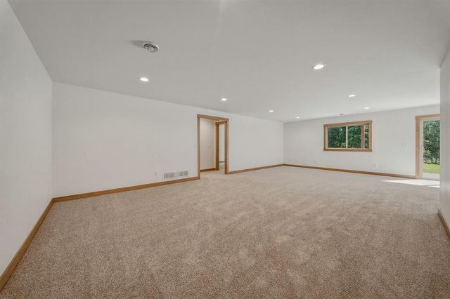 1949 Legacy Drive, Eau Claire, WI 54703