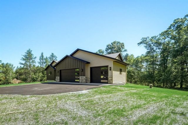 1949 Legacy Drive, Eau Claire, WI 54703