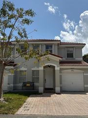 16432 SW 47th Ter, Miami, FL 33185
